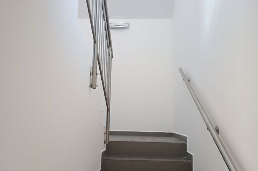 Výmalba schodiště v bytě v Míškovicích u Holešova