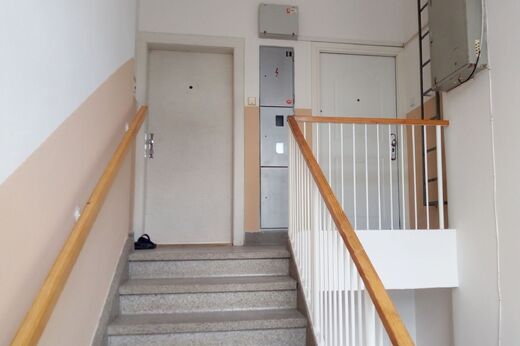 Výmalba schodiště s elektro skříní SVJ Zálešná II