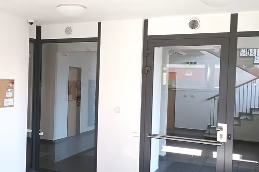 Výmalba vstupní haly bytového domu SVJ Zlín Zelinova